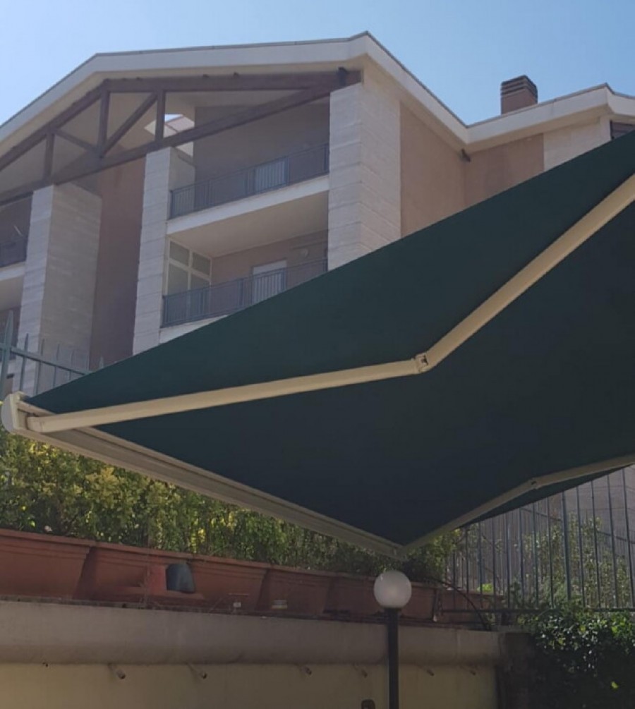 Tenda A Bracci Estensibili Su Misura TENDEEVOLUTION - Tessuto Tempotest O PVC, Made In Italy
